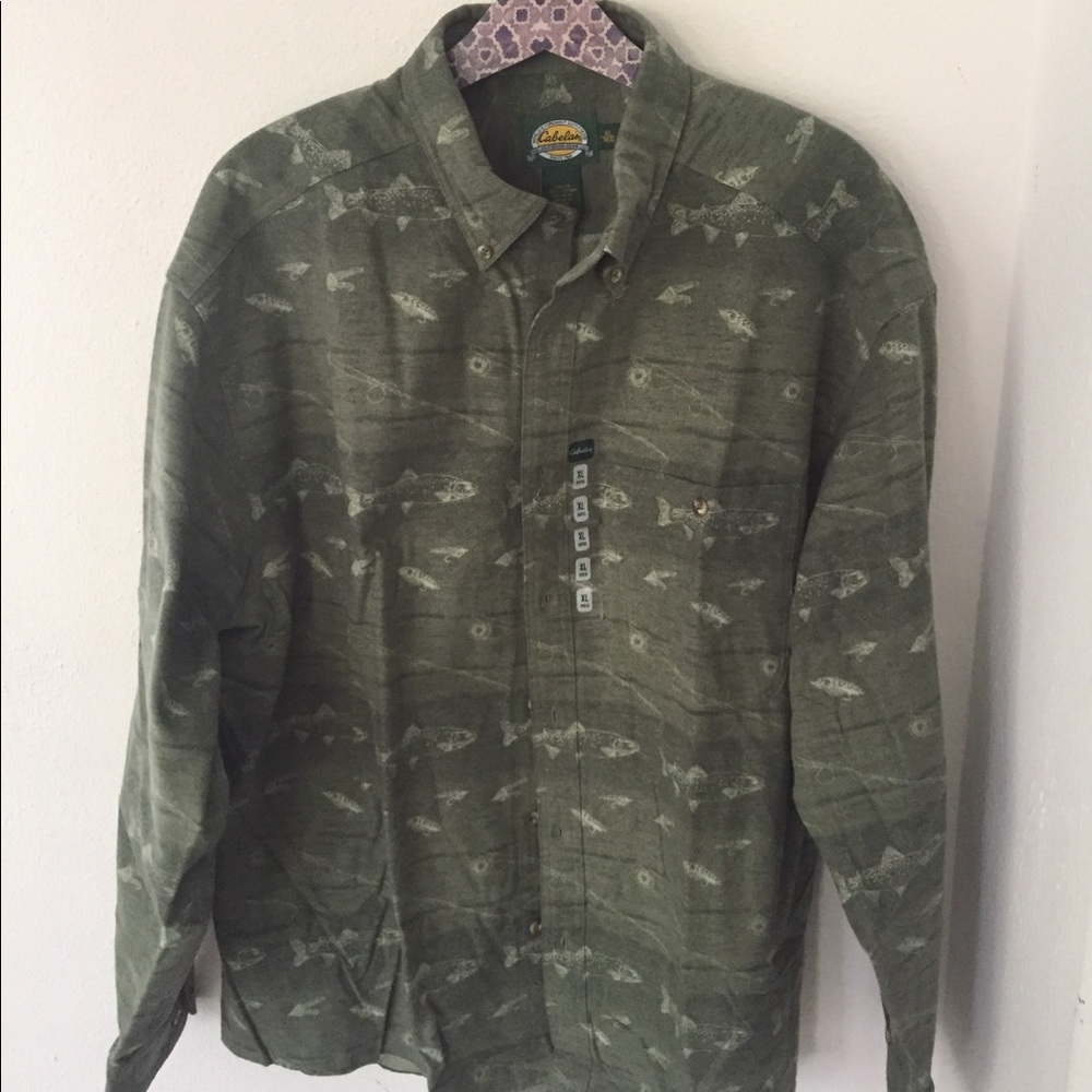 Unworn Cabellas Fly Fishing Shirt
